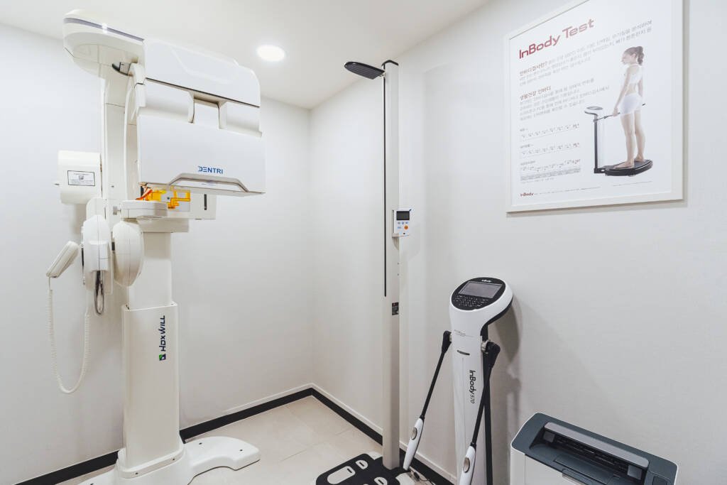 ImageUp Clinic, Aesthetic Specialist, Non-Surgical Facelift Gangnam, Facial Lifting Treatment Gangnam, Ultherapy Gangnam, Thermage Gangnam, Facial Filler Gangnam